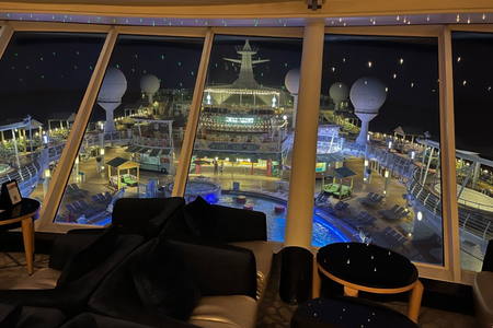 Crown Lounge